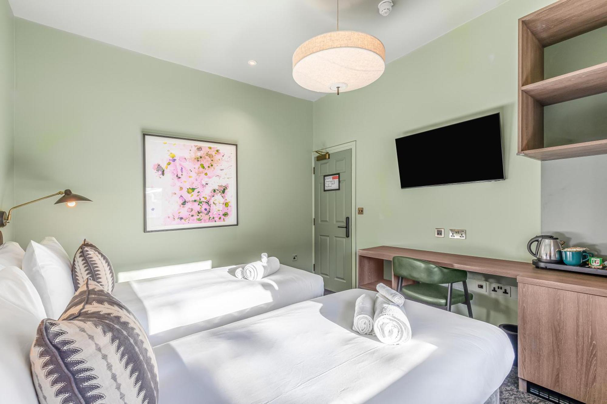 Clapham Guest House Лондон Екстериор снимка