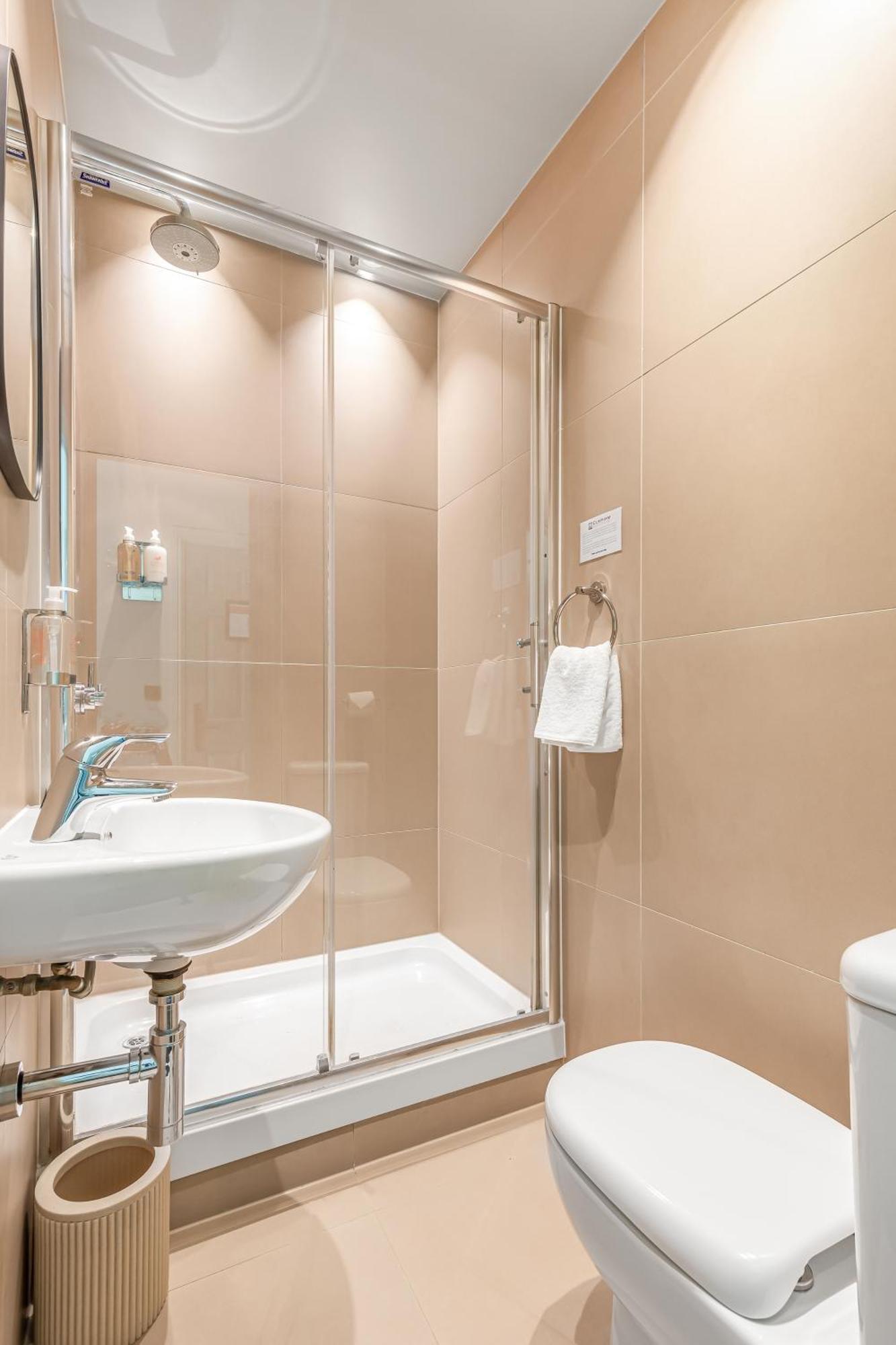 Clapham Guest House Лондон Екстериор снимка