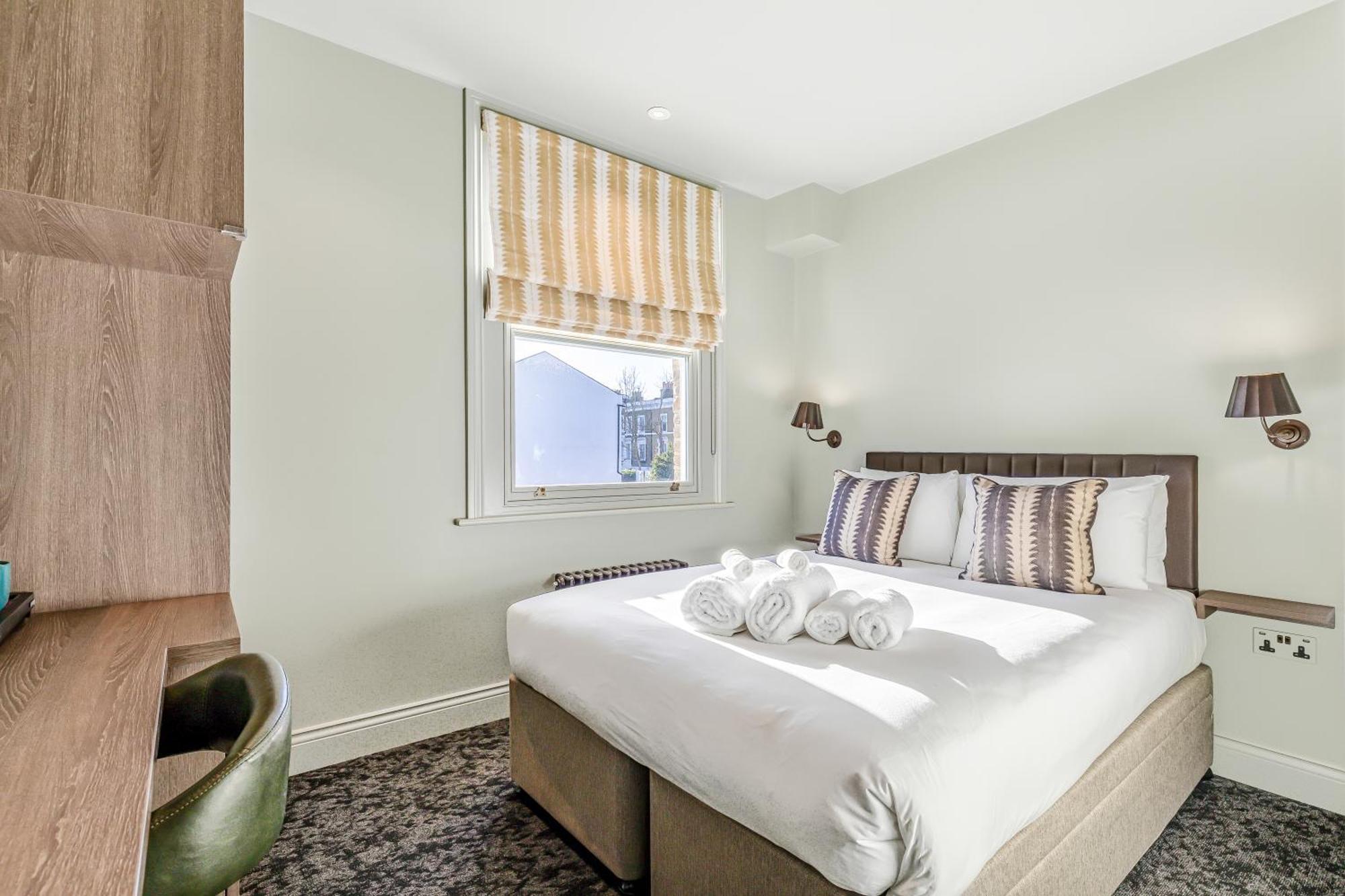 Clapham Guest House Лондон Екстериор снимка