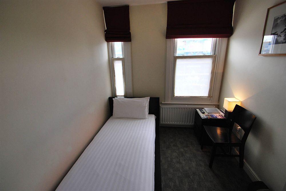 Clapham Guest House Лондон Екстериор снимка